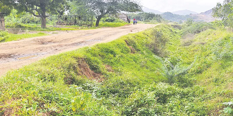 Mining mafia activities in krishna district - Sakshi