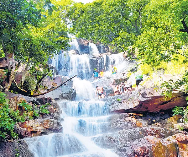 Tourist attraction Royal waterfall  - Sakshi