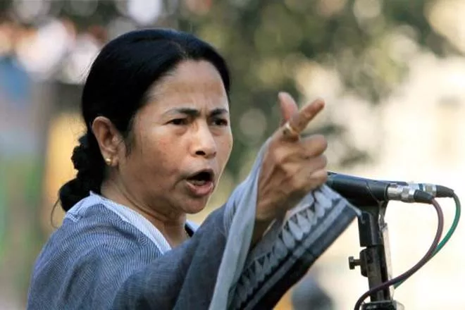 Mamata Banerjee Slams Assams Draft Citizens List - Sakshi