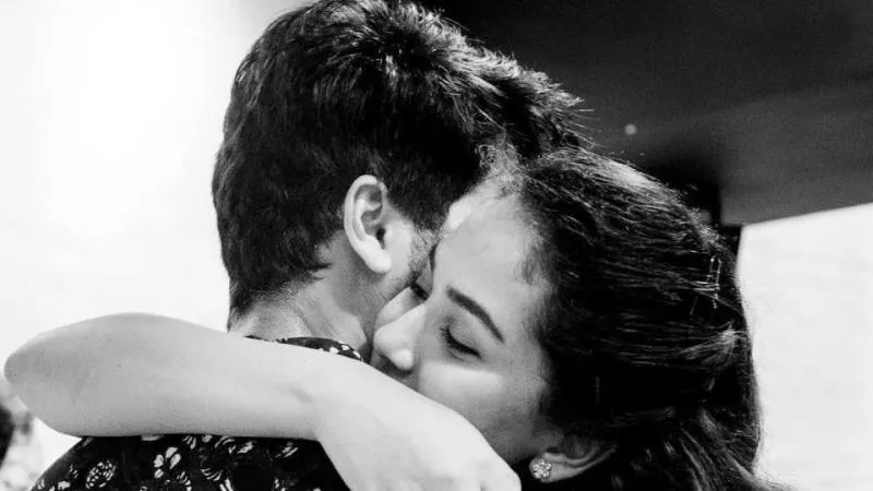 Mira Rajput Shares Adorable Pic With Her Husband Shahid Kapoor - Sakshi