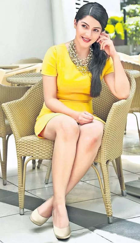 Mehreen Pirzada clears air about rumours  - Sakshi