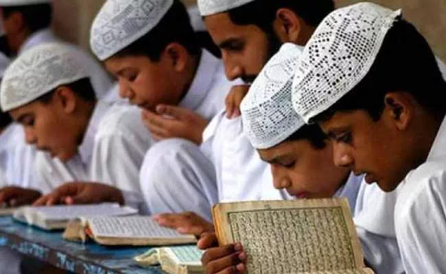 All Madrasas In UP To Have Dress Code - Sakshi