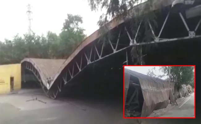 Gowliguda Bus Station Crashed Down In Hyderabad - Sakshi