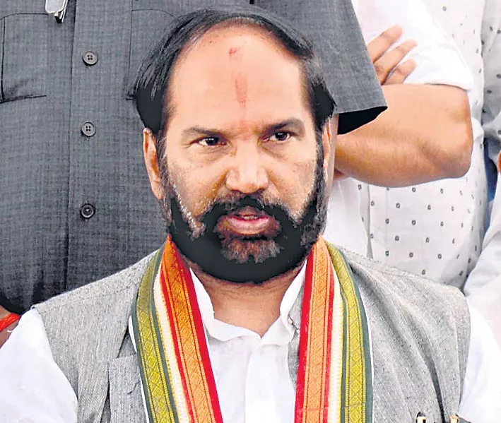 Telangana is being ruled by betrayers, alleges Uttam - Sakshi