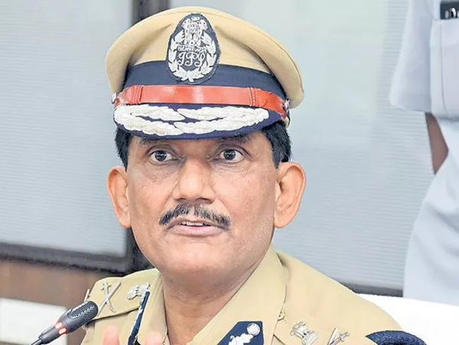 Traffic Should not be Stopped for My Convoy, say AP DGP RP Thakur - Sakshi