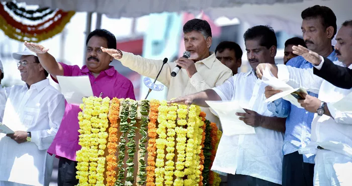 AP Govt Released 6.55 Crores Funds To Nava Nirmana Deeksha - Sakshi