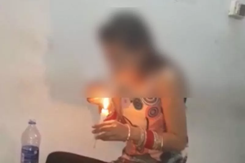 In Punjab Newly Wedding Women Consume Drugs In Police Station Video Viral - Sakshi