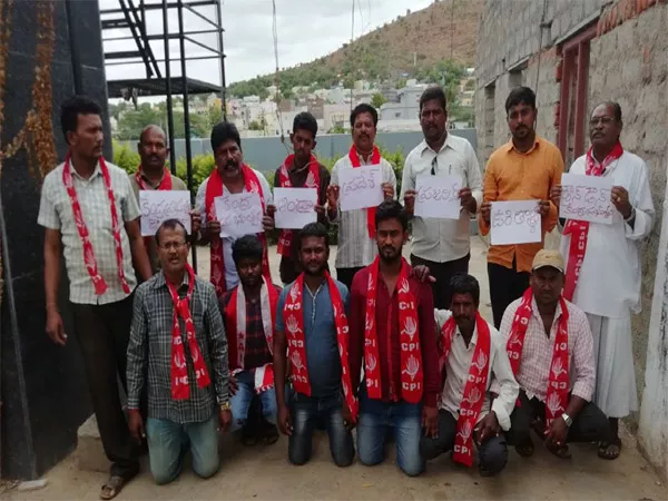 CPI CPM Leaders AP Special Status Protest In YSR Kadapa - Sakshi