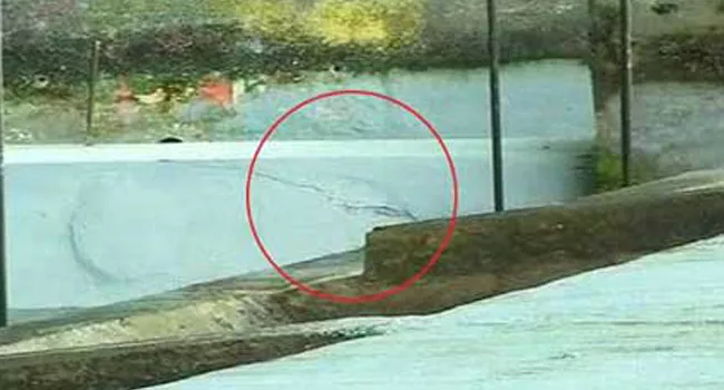 Cracks Developed On Another Bridge In Mumbai - Sakshi