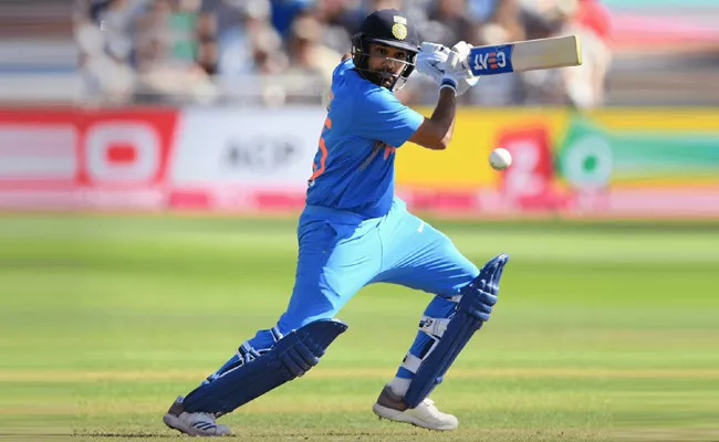 Rohit Sharma Equals Colin Munro - Sakshi