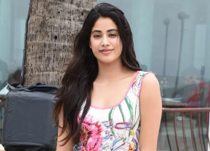 Dhadak has a different charm, says Janhvi Kapoor - Sakshi