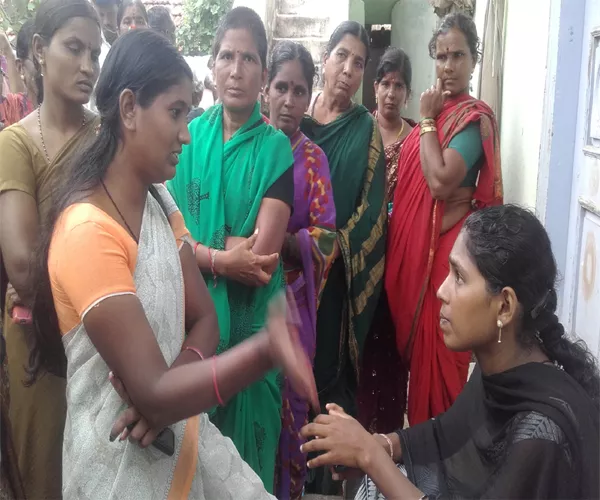 Girl Protest In Front Of Boyfriend House In Nirmal - Sakshi