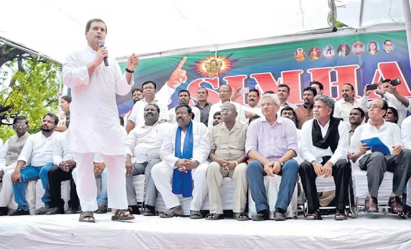 Rahul Gandhi launches attack on PM Modi over Dalit atrocities - Sakshi