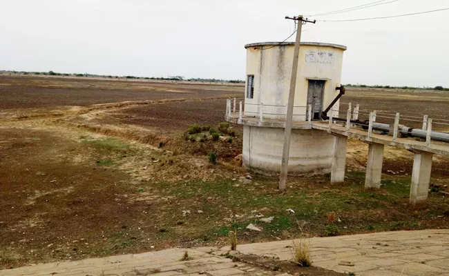 Summer Storage Tank Dry In Sullurpeta PSR Nellore - Sakshi