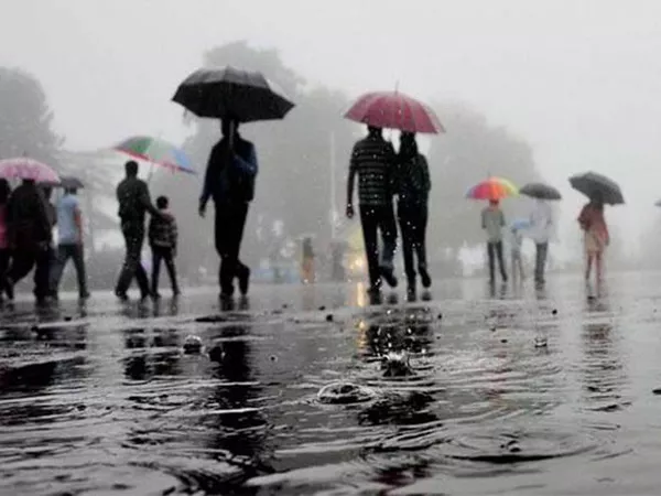 Moderate rains for three days - Sakshi