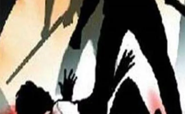 Man Lynched On Suspicion Of Being Thief - Sakshi