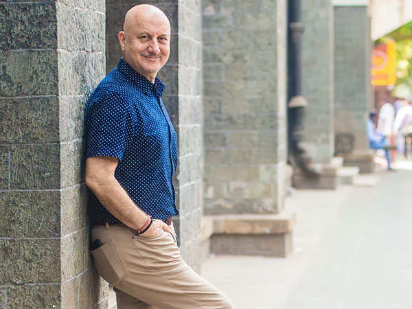 Anupam Kher Calls Sonali Bendre Is His Hero - Sakshi