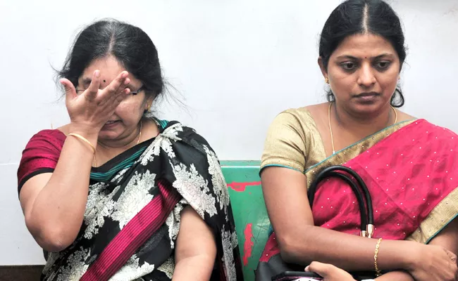 MBBS Student Geetika postmortem Compleat In Chittoor - Sakshi