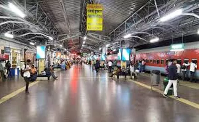 Bhubaneswar Is A Clean Railway Station - Sakshi