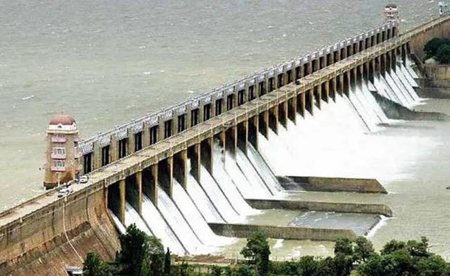 Tungabhadra Dam 33 Gates Lifted Due To Heavy Floods - Sakshi