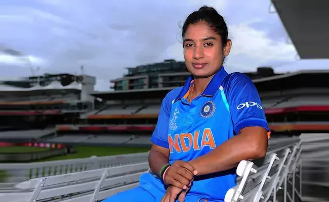 Mithali Raj Hits Twitter Troll With Perfect Response - Sakshi