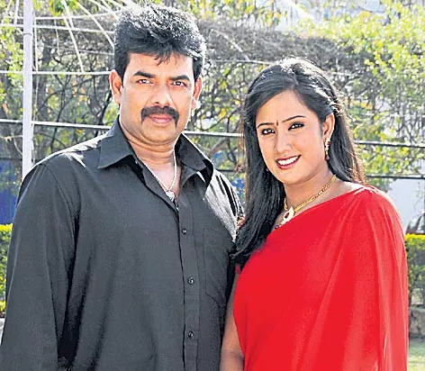 detective bhaskar hit by murder mystery - Sakshi