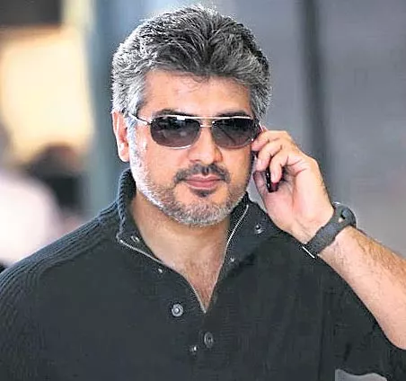 Ajith to play Amitabh Bachchan's role in Pink Tamil remake - Sakshi