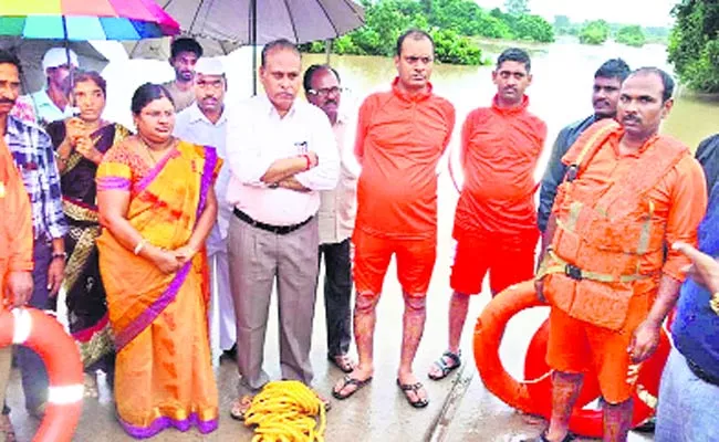  Flood Control Room In Bhupala Palli  - Sakshi