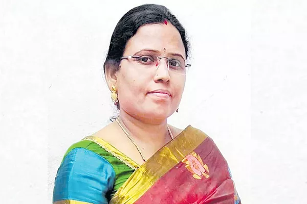 Municipal Chairperson Sunitha rani resign - Sakshi