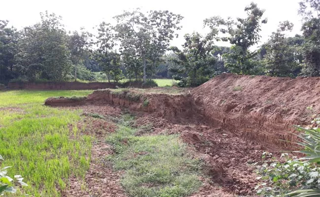 Soil Mafia In Srikakulam - Sakshi