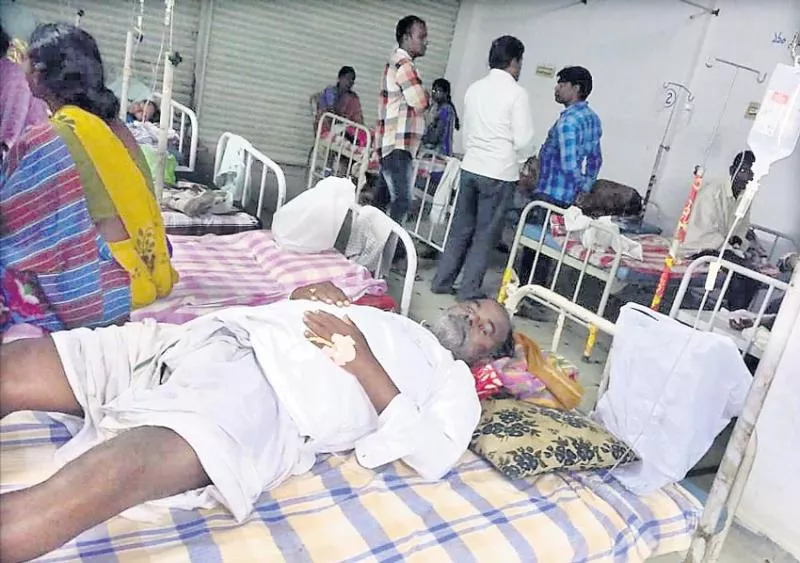 Toxic fevers in patharla pally in karimnagar dist - Sakshi