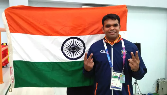 Deepak Kumar wins silver in Men’s 10m Air Rifle - Sakshi