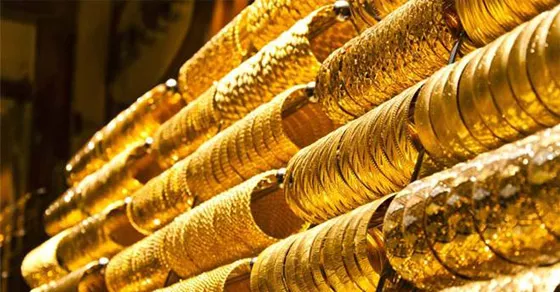 Gold Sales down despite rates Falling  - Sakshi