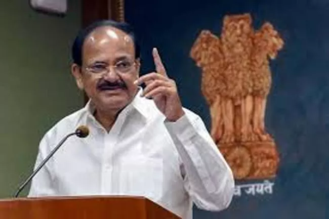 Venkaiah Naidu to donate one month's salary for relief work in Kerala - Sakshi