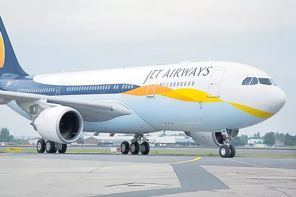 MCA seeks clarifications from Jet Airways auditors on deferring results announcement - Sakshi