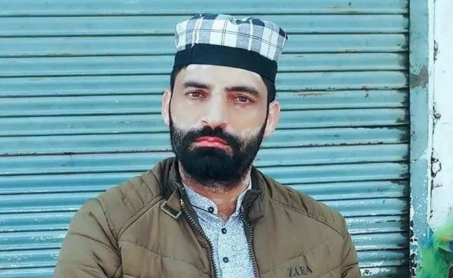 BJP Affiliate Shabir Ahmad Bhat Shot Dead By Terrorists - Sakshi