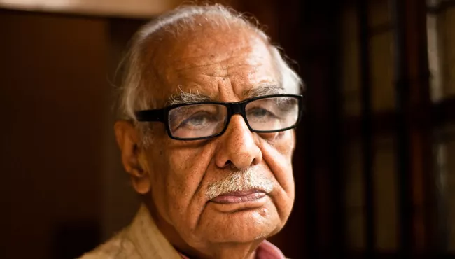 Journalist Kuldip Nayar passes away - Sakshi