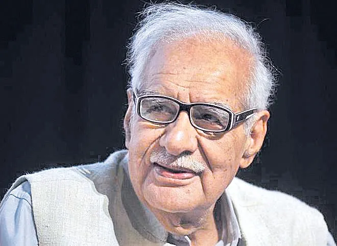 Veteran journalist Kuldip Nayar passes away - Sakshi