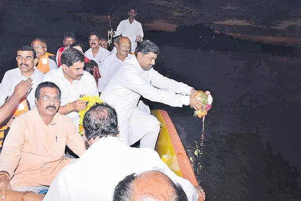 Atal Bihari Vajpayee's Ashes Immersed in Rivers Across India - Sakshi