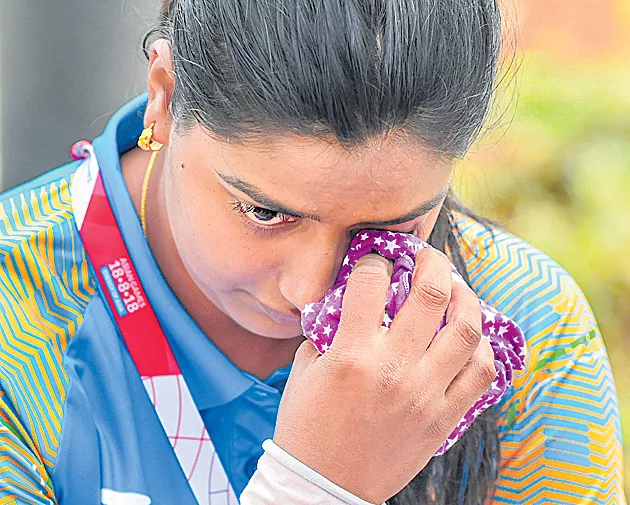 Jyothi Surekha, Abhishek Verma loss the game - Sakshi