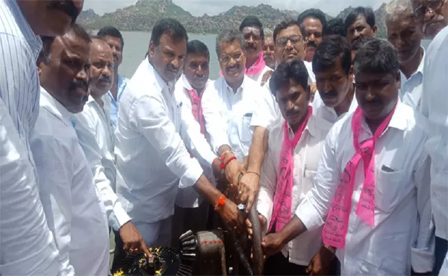 MLAS Krishna River Water Reels Mahabubnagar - Sakshi