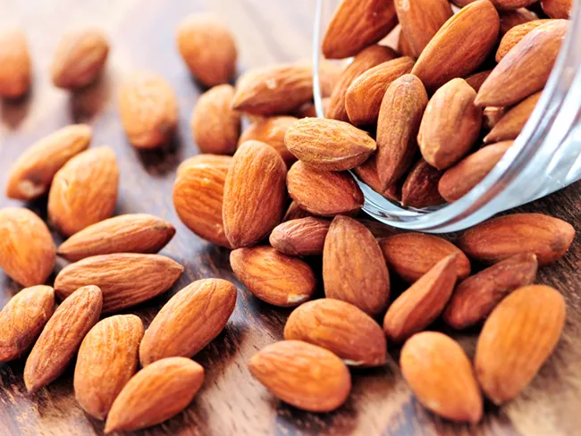 Research Suggests Snacking On Almonds May Compensate For Skipping Breakfast   - Sakshi