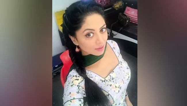 Kavita Kaushik Quits Facebook And Writes Her Last Post - Sakshi