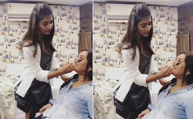 Pooja Hegde Turn As Make Up Artist - Sakshi