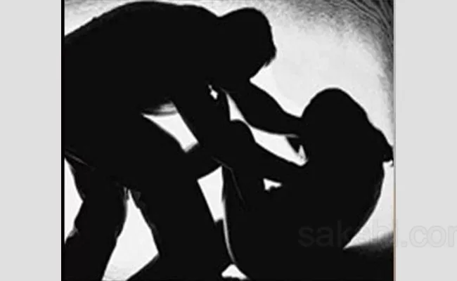 Senior Citizen Molested Doctor And Committed Suicide In Goregaon - Sakshi