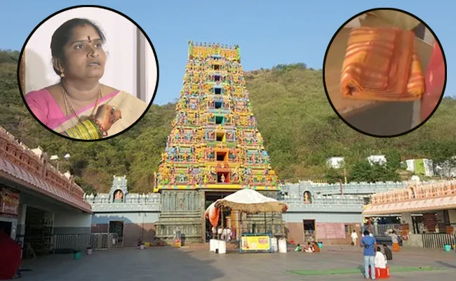 EO Submits Report On Missed Goddes Kanaka Durga Saree - Sakshi