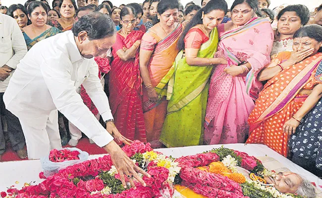 Cm KCR Sister Passed Away - Sakshi