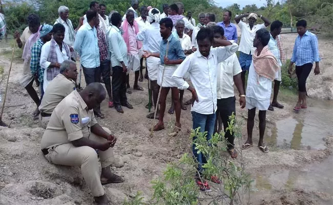 Fighting For Water - Sakshi