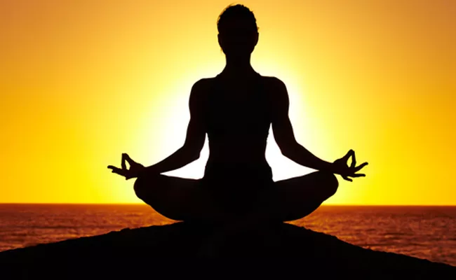 10 Minute Meditation Can Boost Your Brain Function - Sakshi