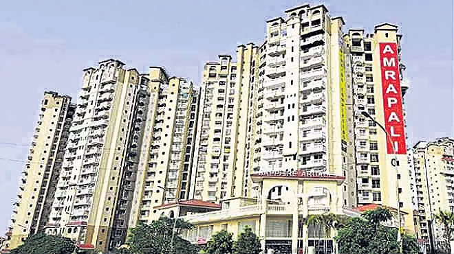 Supreme Court warns Amrapali group not to play smart with court - Sakshi